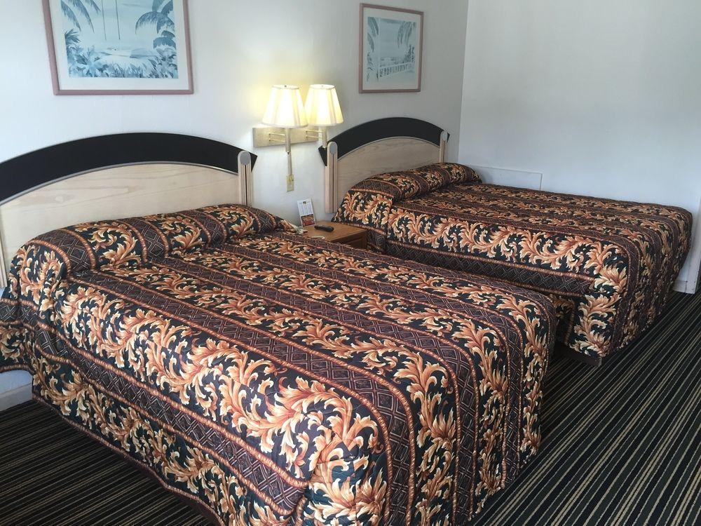 Scottish Inn And Suites بيري المظهر الخارجي الصورة