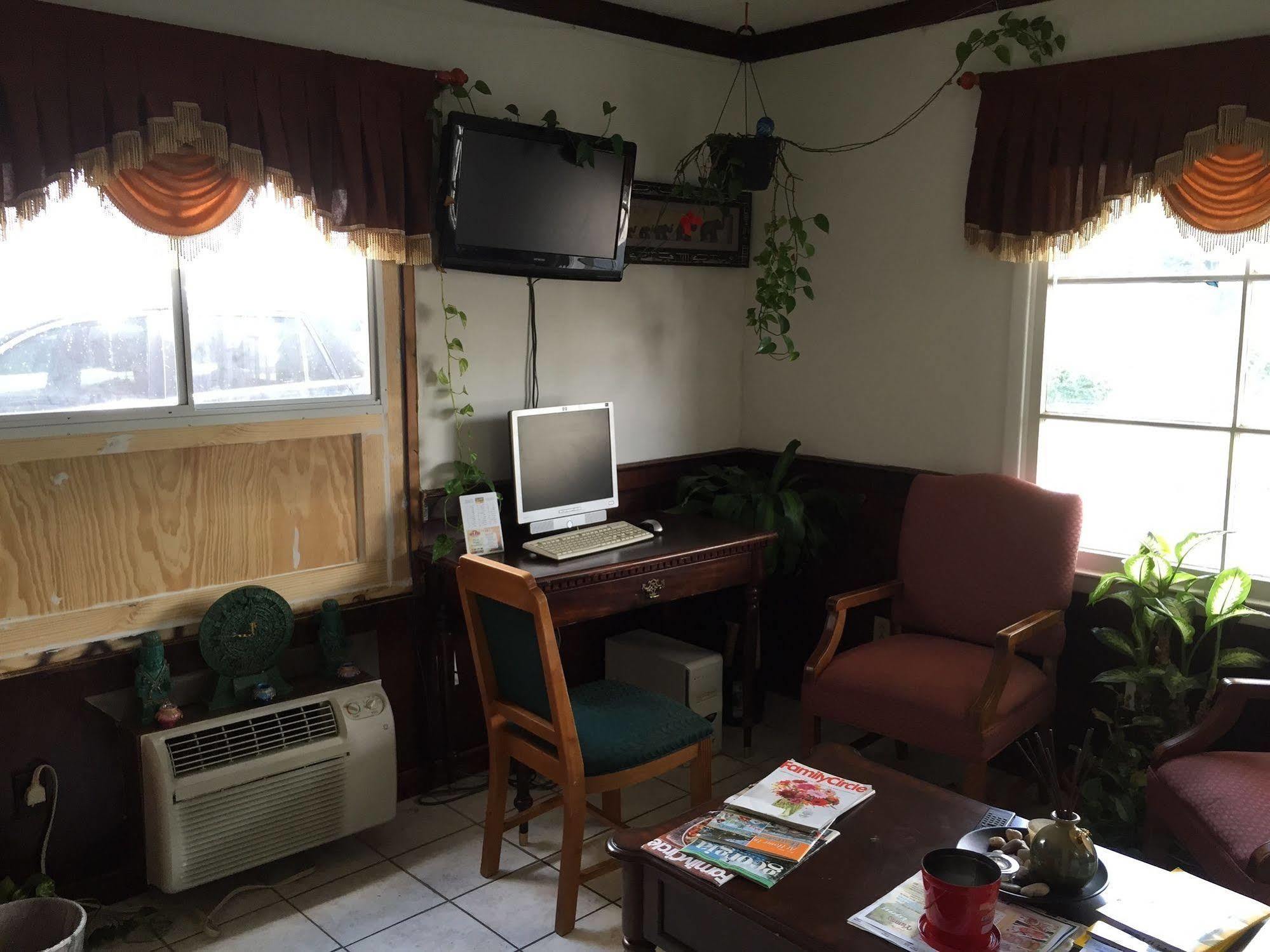 Scottish Inn And Suites بيري المظهر الخارجي الصورة