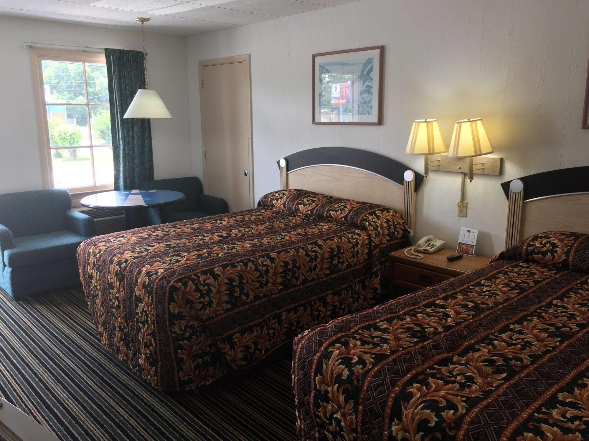 Scottish Inn And Suites بيري المظهر الخارجي الصورة