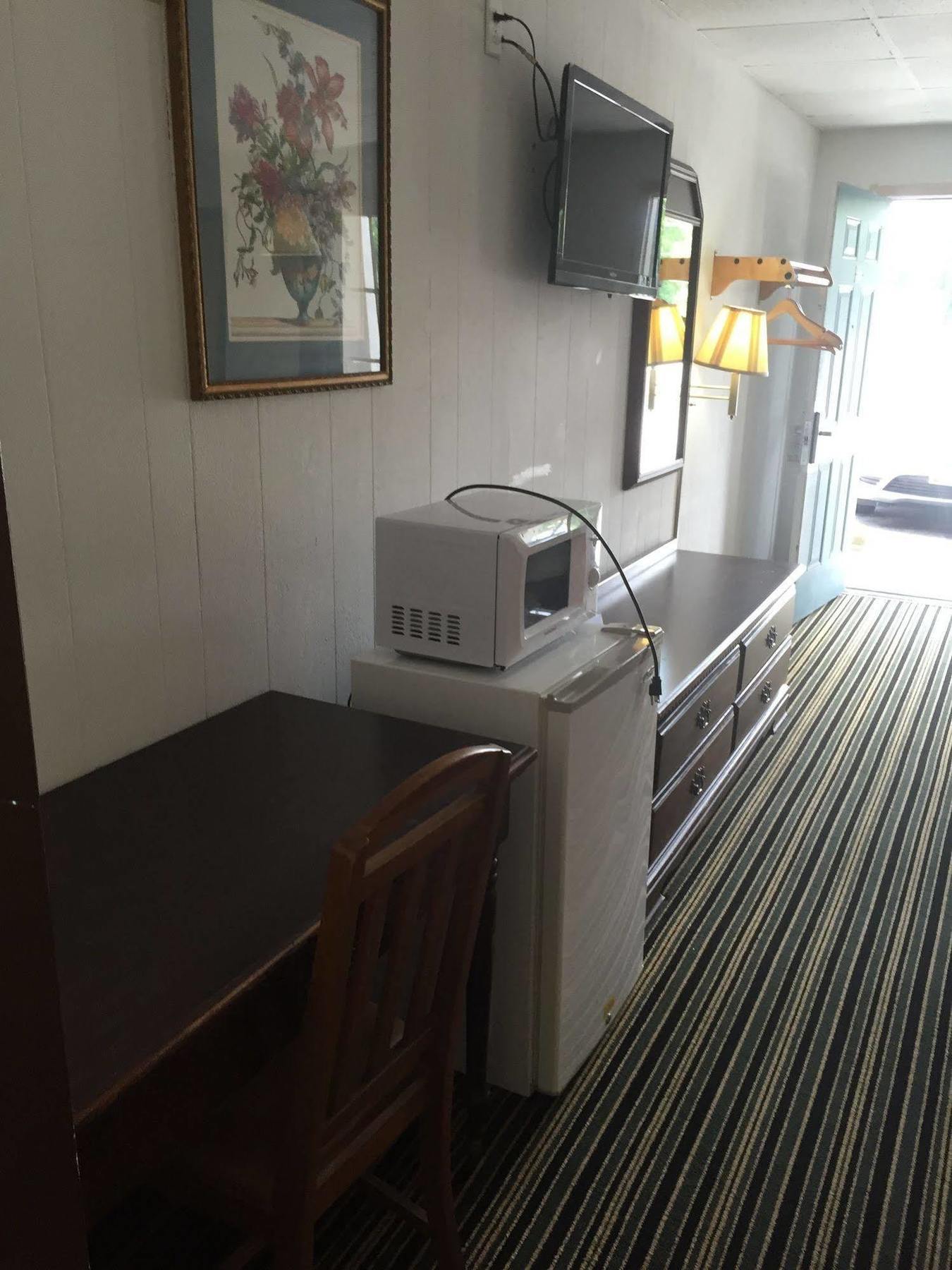 Scottish Inn And Suites بيري المظهر الخارجي الصورة