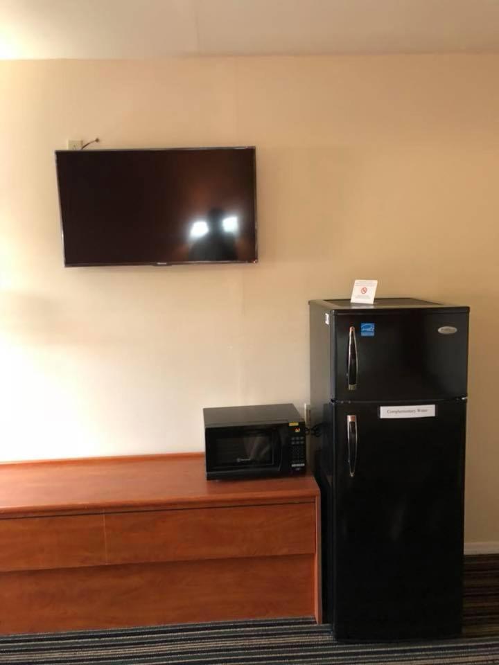 Scottish Inn And Suites بيري المظهر الخارجي الصورة